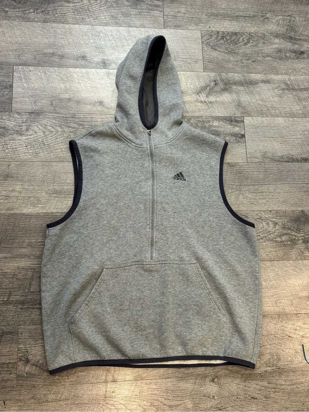 Vintage adidas Men's XL Gray Sleeveless Hoodie Zip Pullover Fleece Streetwear